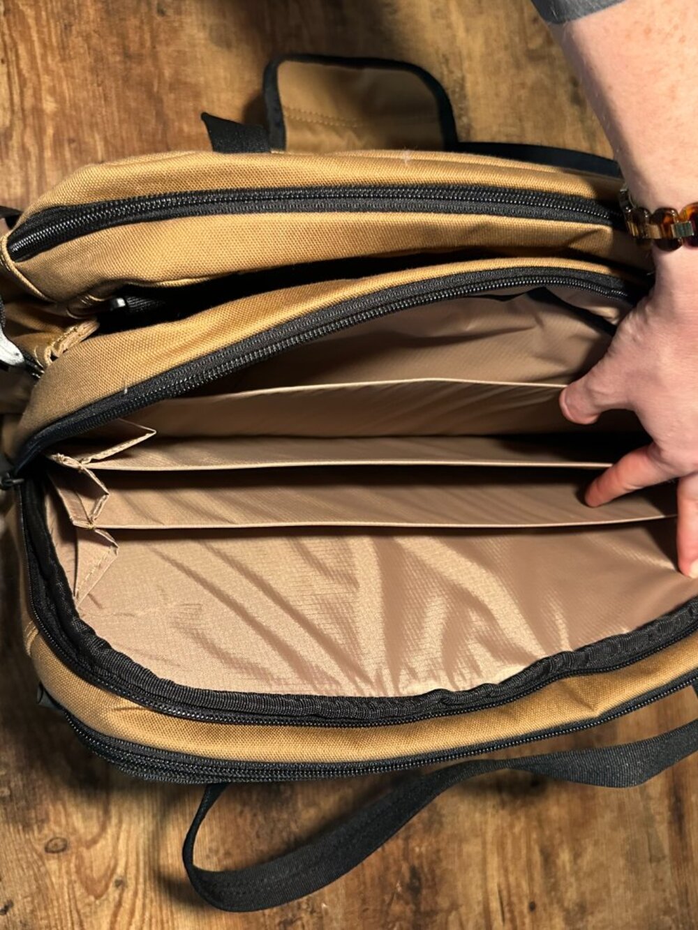 Duluth Trading Fire Hose HD Briefcase 27L Brown - NEW WITH TAGS - Picture 6 of 14